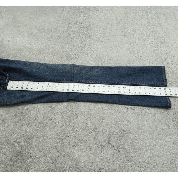 Levi's Jeans Women's 12M Mid-Rise Bold Curve Classic Bootcut Denim 31.5" Inseam - Picture 15 of 15